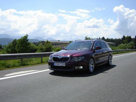 Škoda Superb 