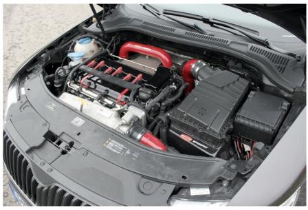 Škoda Superb 3,2 V6 Turbo Rothe