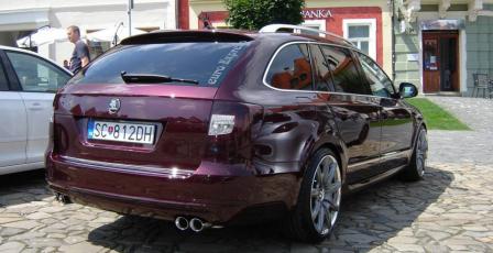 Škoda Superb 